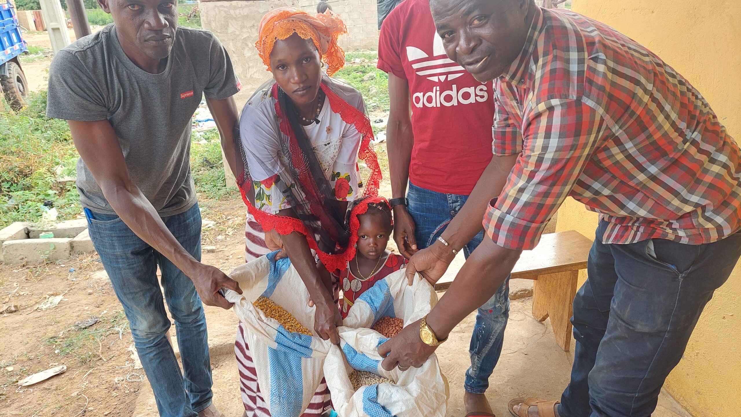 Distribution de semences aux femmes de la section de Touba pour favoriser leur autonomisation